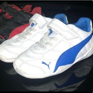Toddler size 7 white and blue pumas
